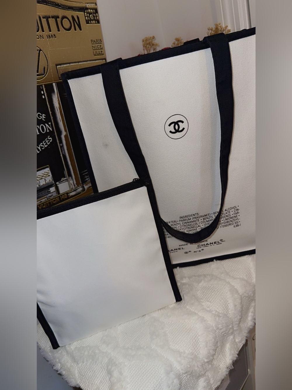 Chanel N°5 100th Anniversary White & Black Canvas Tote Bag and makeup pouch - Picture 2 of 13